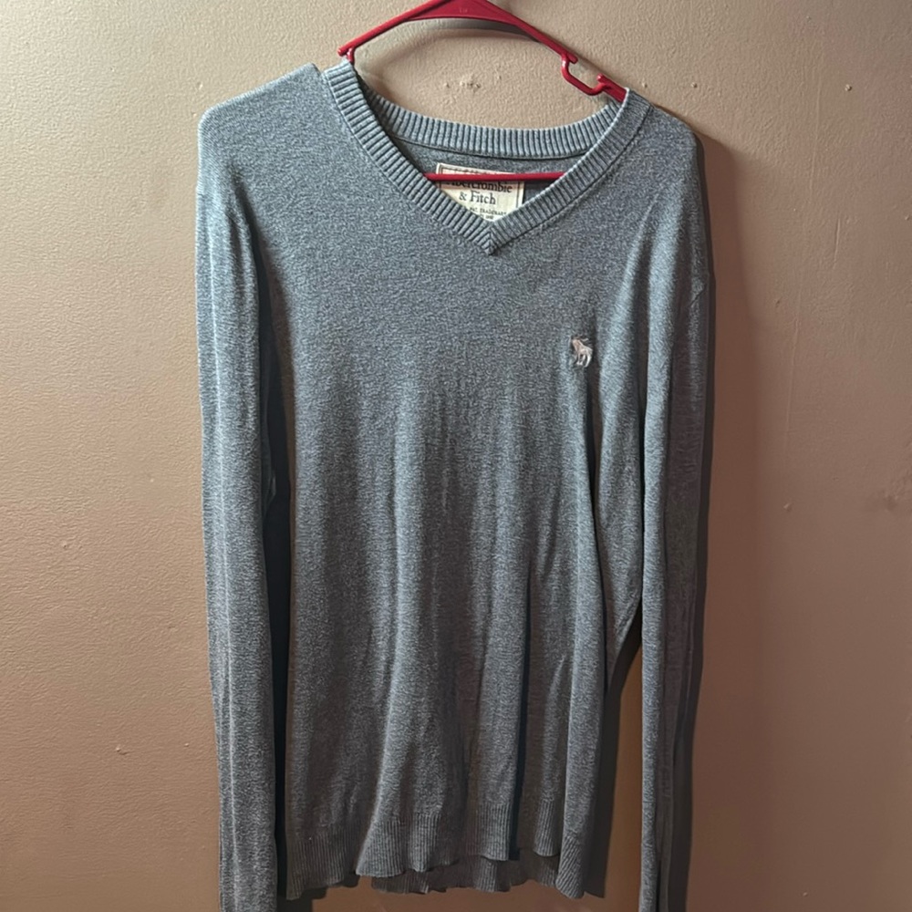 Men’s sweater